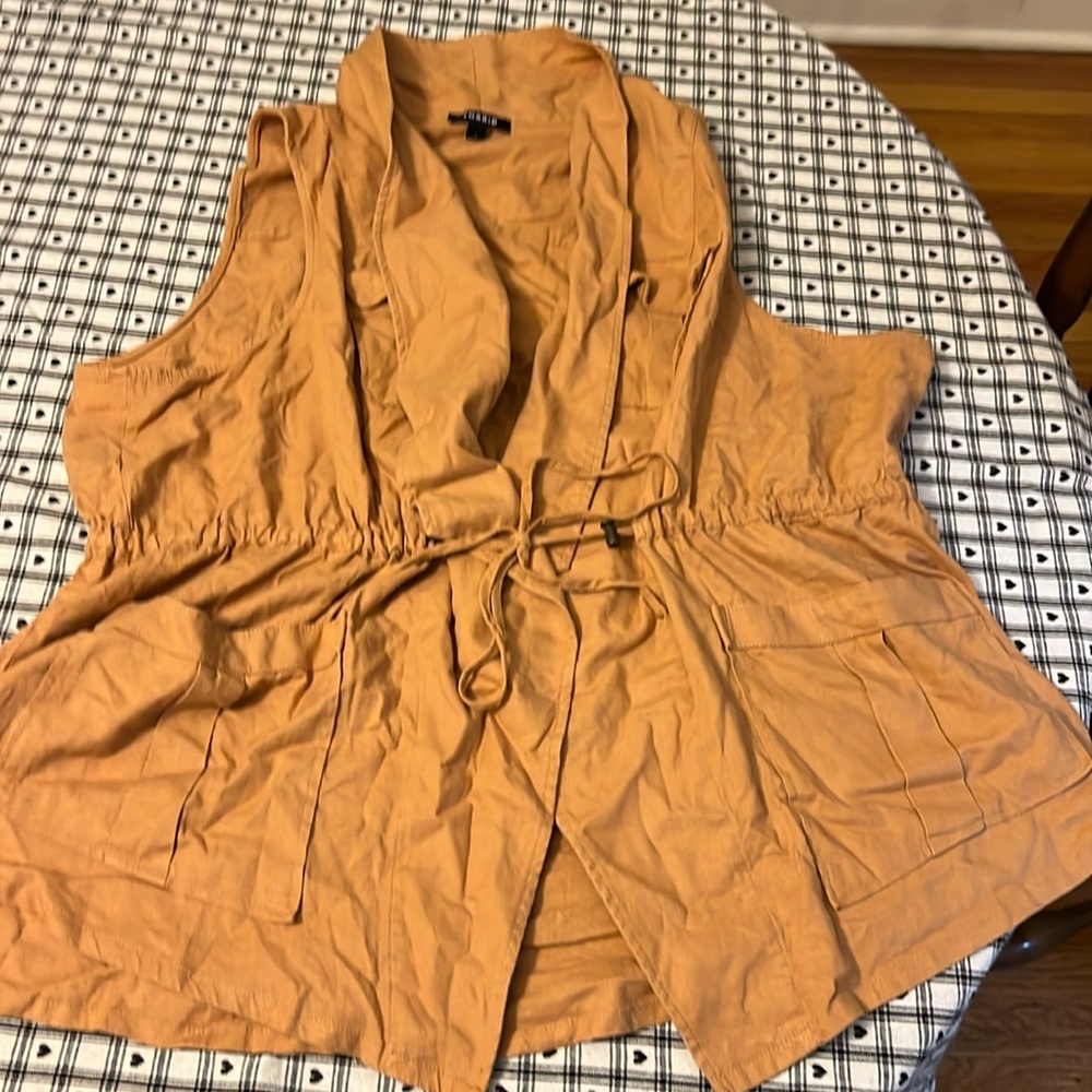 Orangey brown tie vest size 3 (3x)